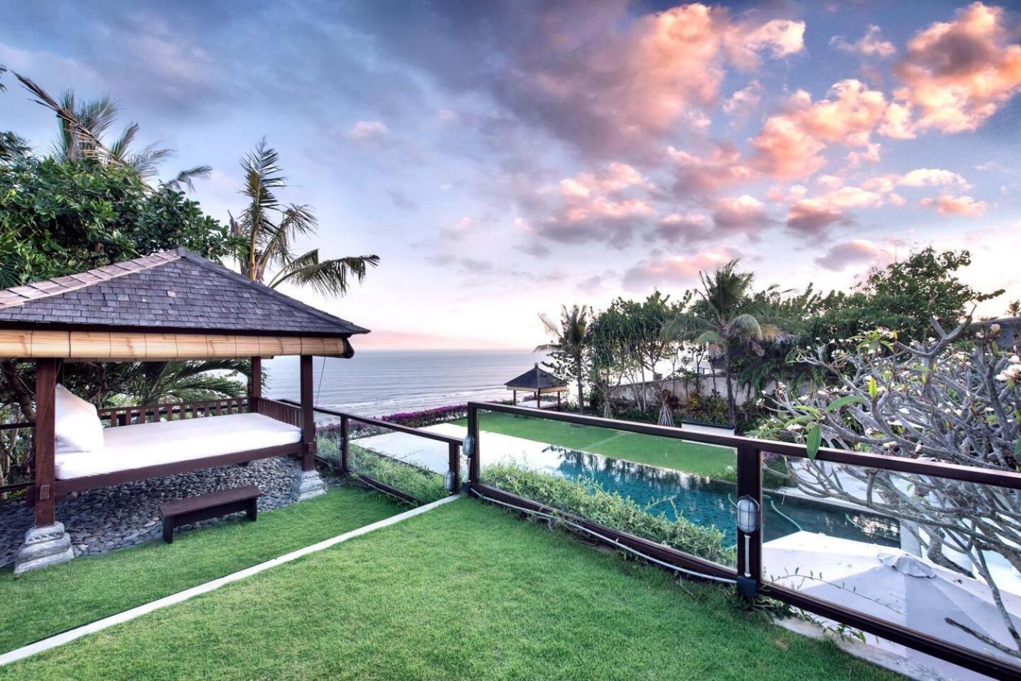 Hotel Karang Saujana Estate Uluwatu Exterior foto