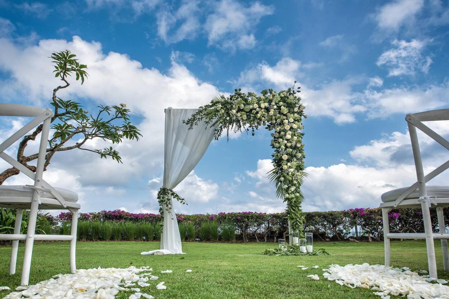 Hotel Karang Saujana Estate Uluwatu Exterior foto