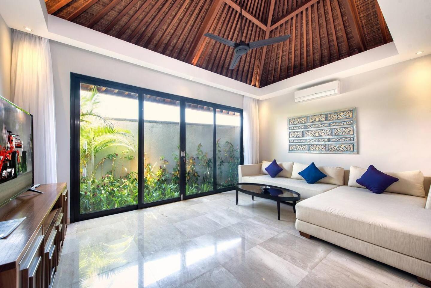 Hotel Karang Saujana Estate Uluwatu Exterior foto