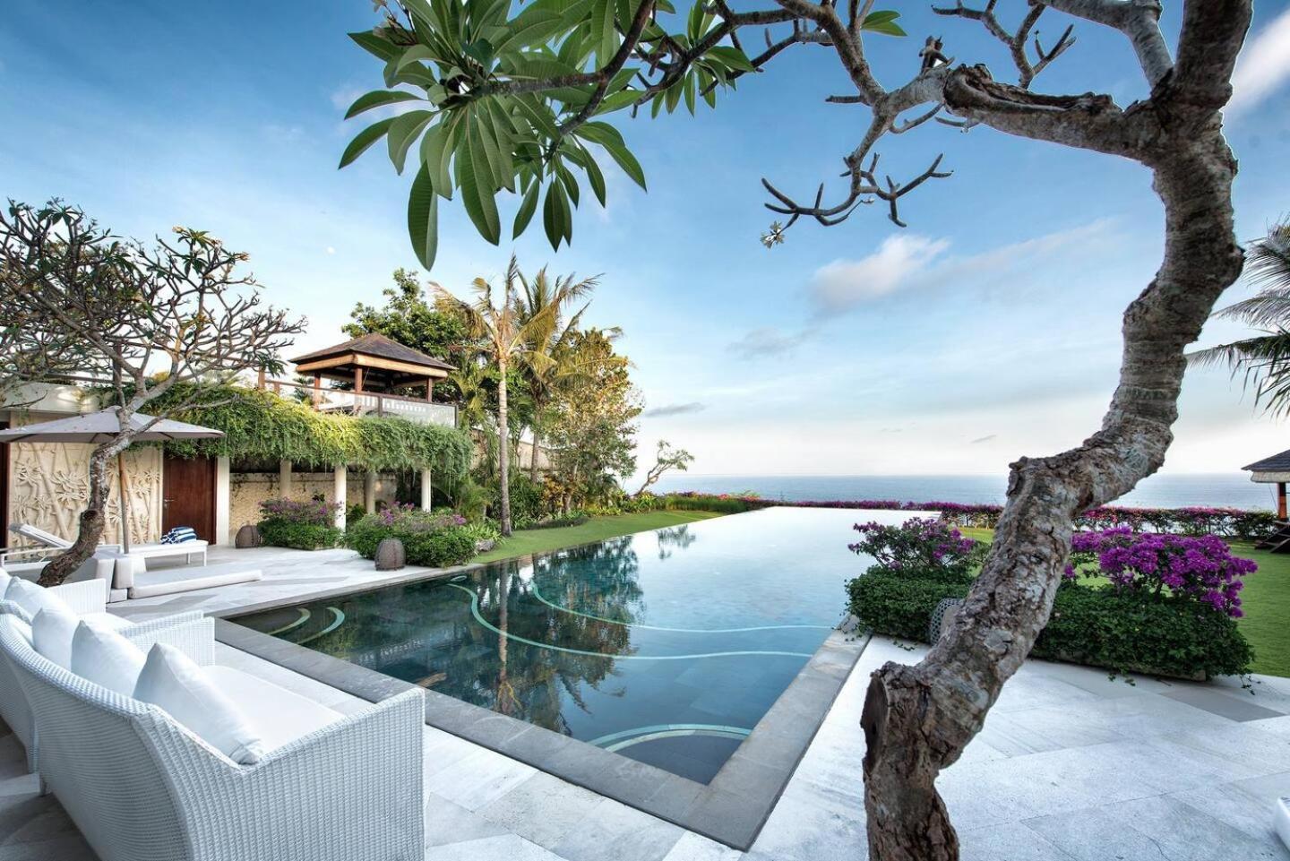 Hotel Karang Saujana Estate Uluwatu Exterior foto