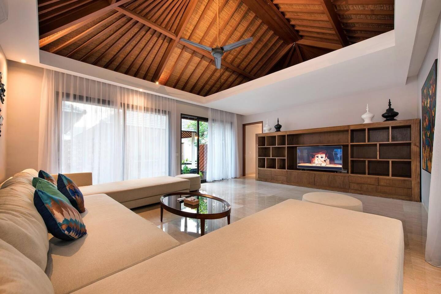 Hotel Karang Saujana Estate Uluwatu Exterior foto